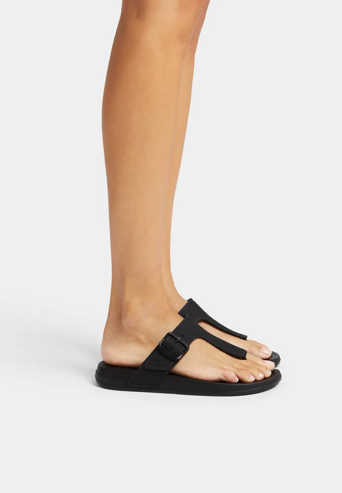 FitFlop iQushion Adjustable Buckle Thongs Black