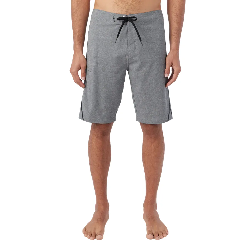 O'Neill Men's Hyperfreak Heat S-Seam Solid Boardshort 2 - 21 - Past Season